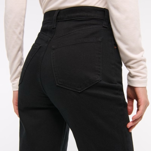 NWT Abercrombie Ultra High Rise 90s Straight Jean - Picture 10 of 10